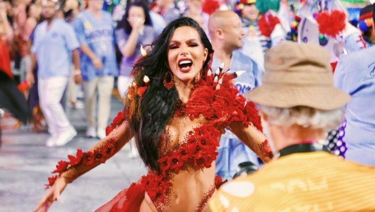 Carla Prata celebra vitória histórica da Tucuruvi