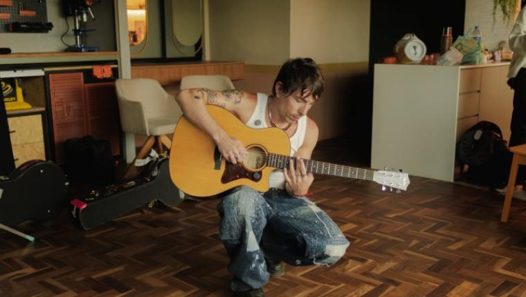 Di Ferrero apresenta show acústico, no Teatro Bradesco, em São Paulo