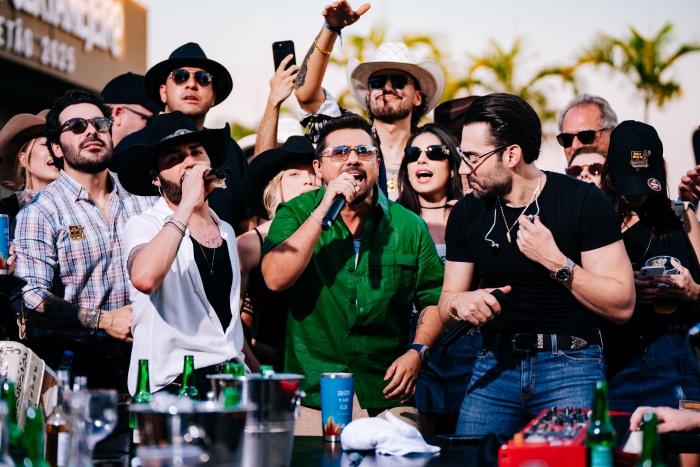 Guilherme & Benuto e Xand Avião se unem no lançamento do EP "Deu Rolo no Barretão (Verão)"