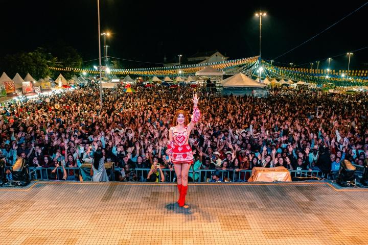 Paula Fernandes celebra primeiro fim de semana de São João com sequência de shows na Bahia